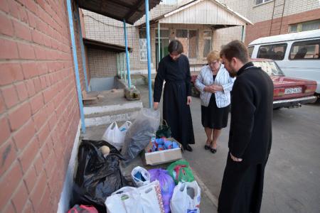 Нажмите для увеличения  Благотворительная помощь детям-сиротам