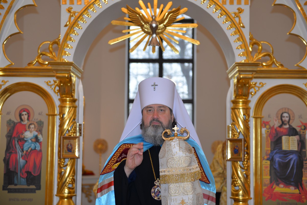 В Херсоне освящен иконостас храма Владимирского прихода