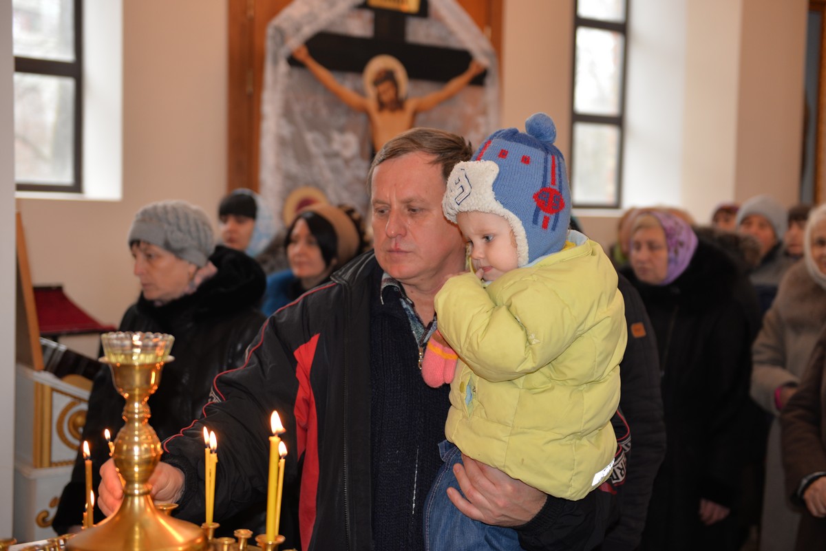 В Херсоне освящен иконостас храма Владимирского прихода